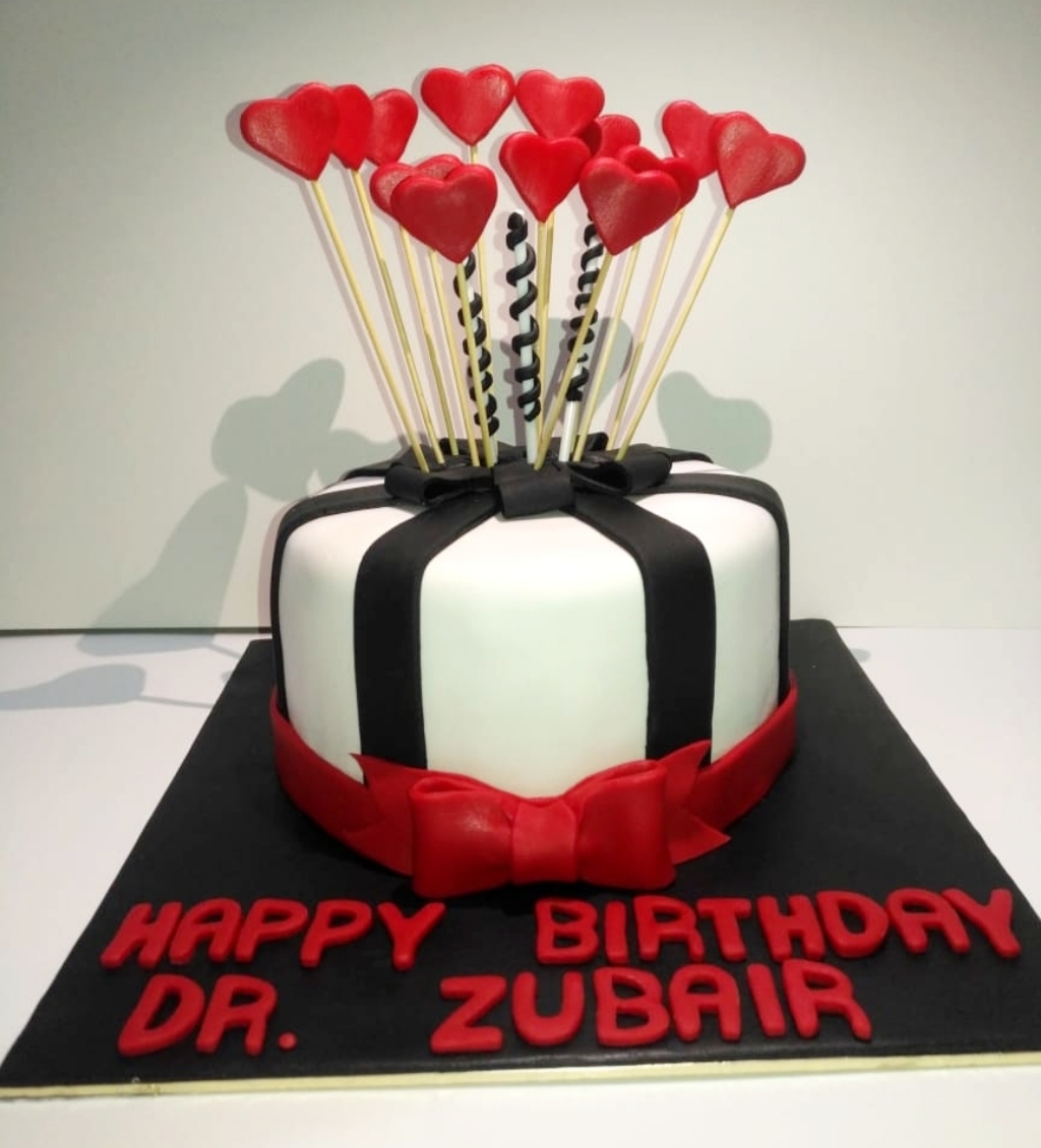 Online Half Kg Birthday Cake For Hubby Gift Delivery in UAE - FNP