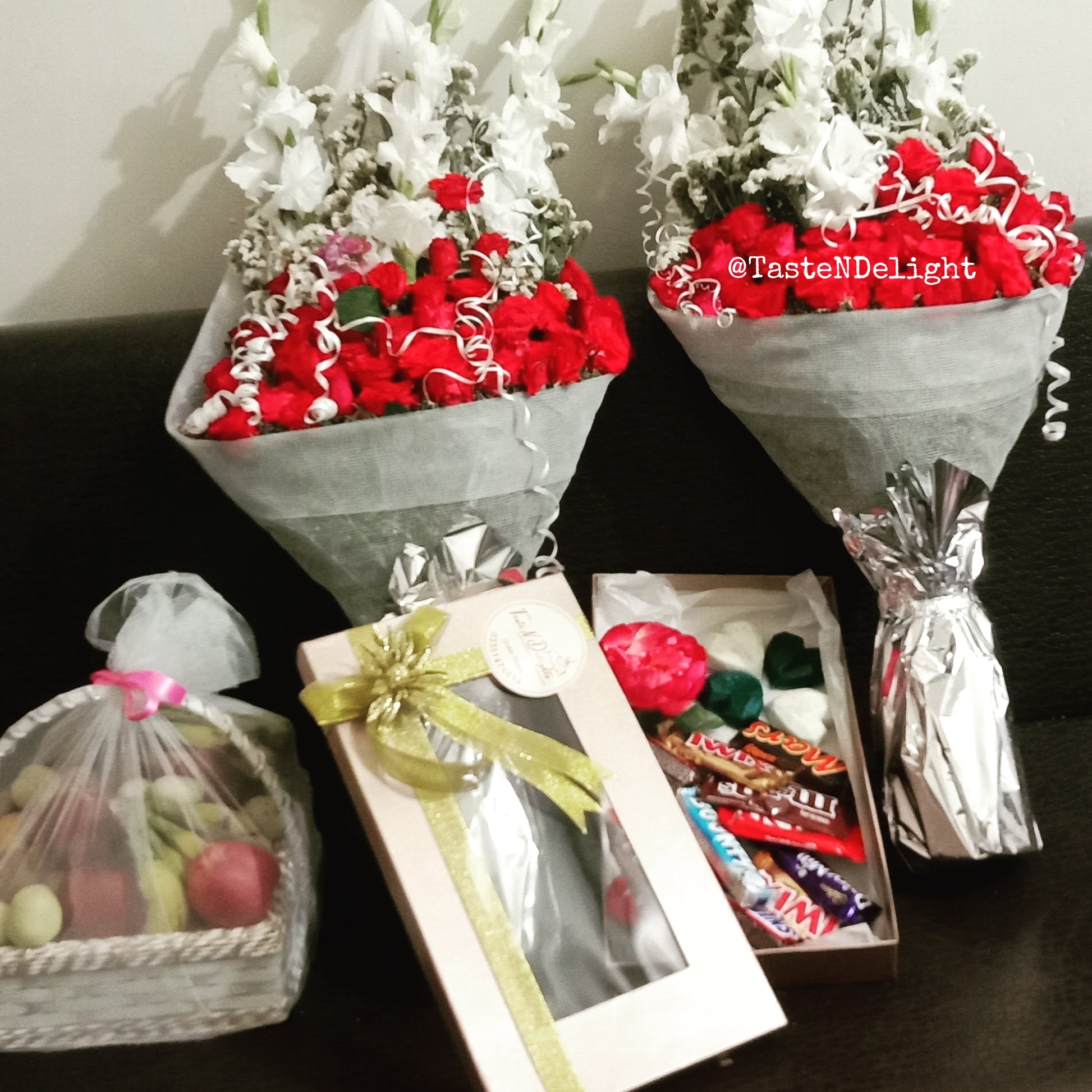 Gift Boxes & Bouquets