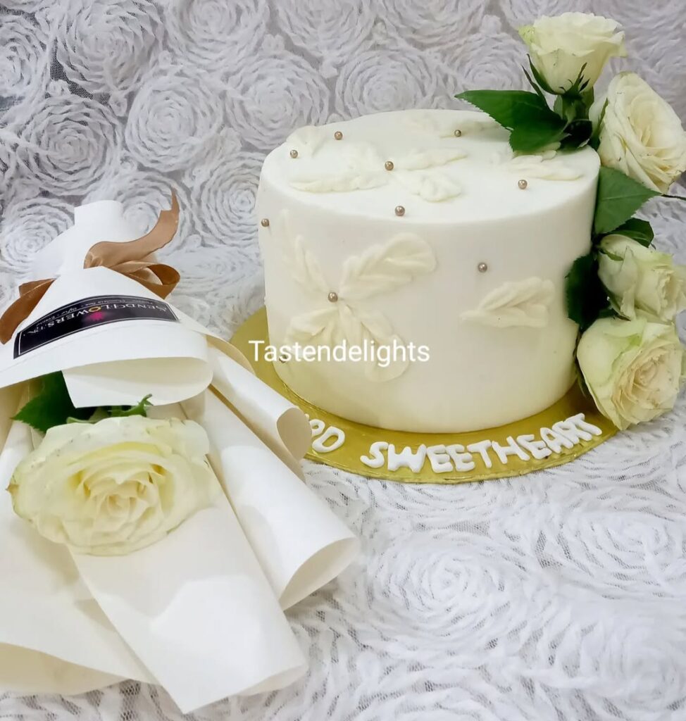 Cakes-for-Couples (19)