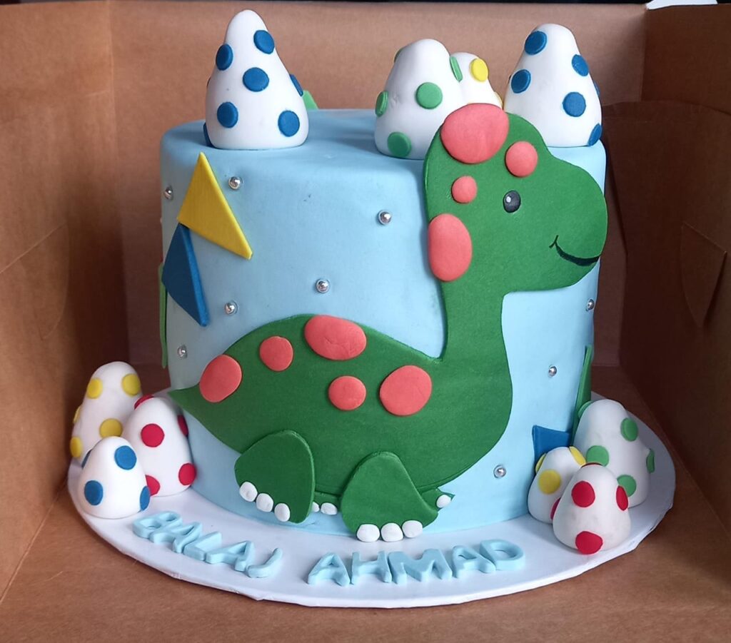 Dinosaur-cakes (6)