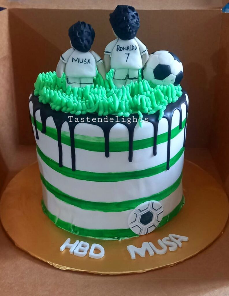 Football-cakes (18)