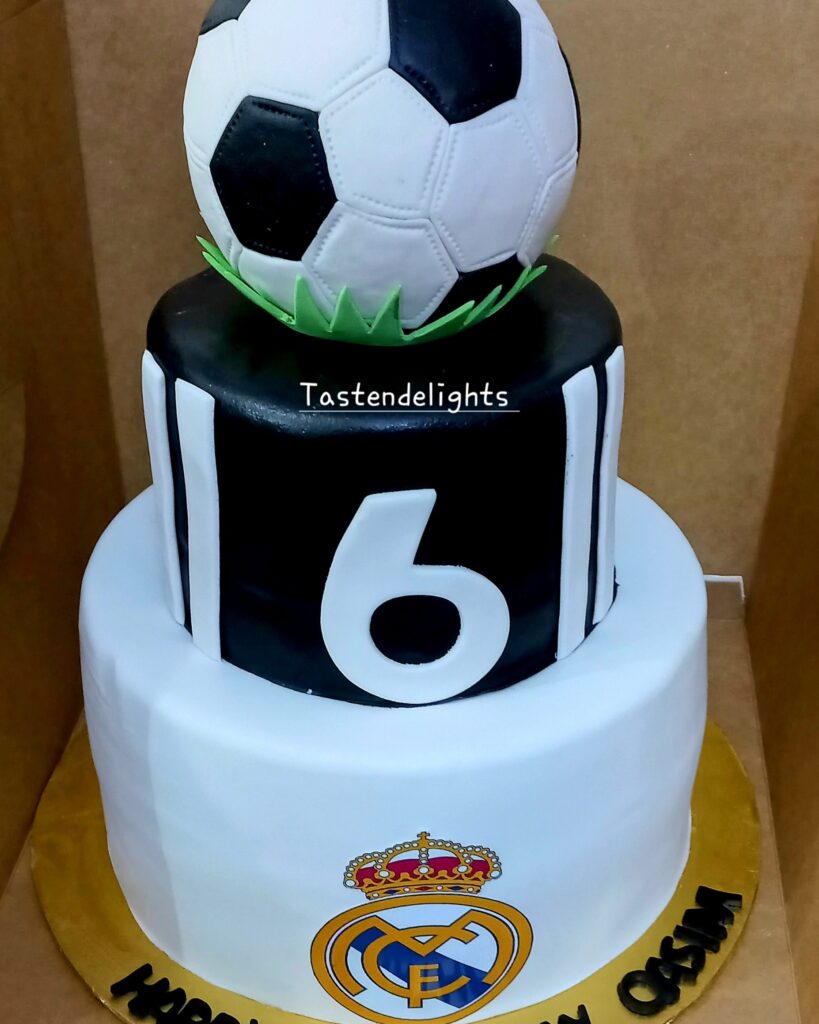 Football-cakes (26)