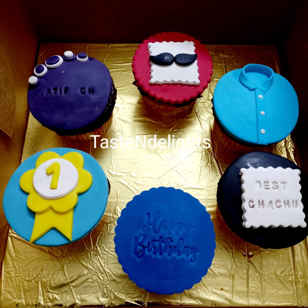 Cupcakes (8)