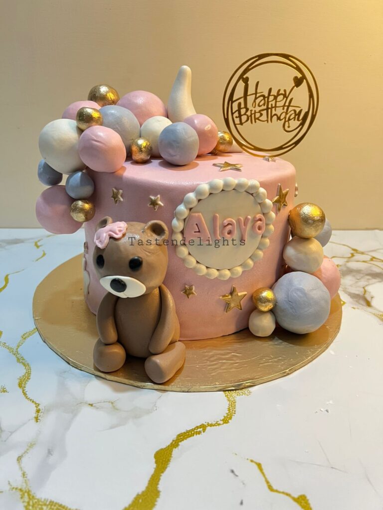New born baby girls cakes (20)