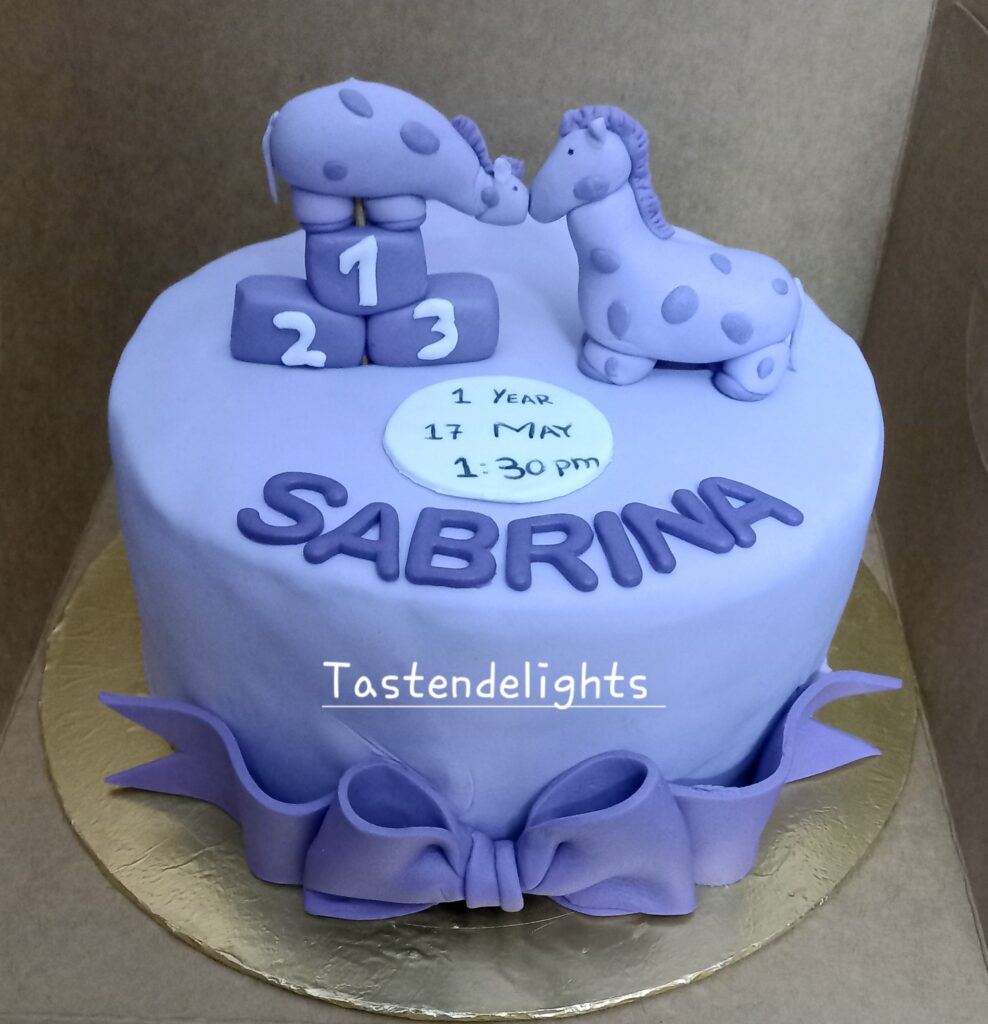 New born baby girls cakes (9)